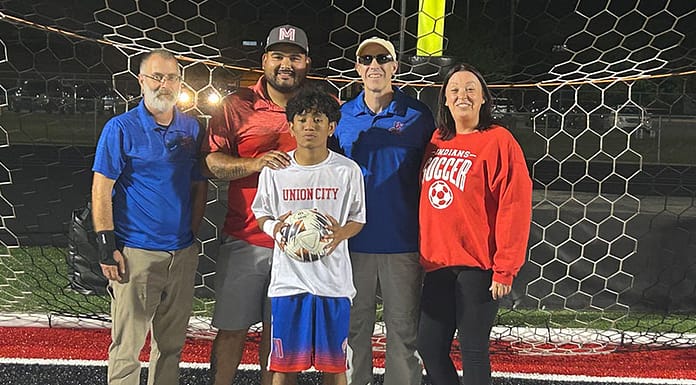Indians soccer finishes regular season at 14-2