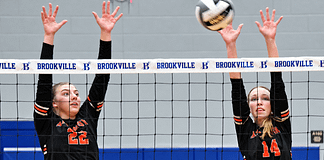 Arcanum sweeps Madison for 20th win, advances in tournament