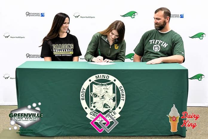 Brooke Schmidt signing (2)
