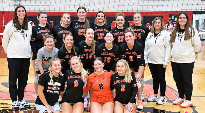 Arcanum battles past Newton for fourth consecutive WOAC title