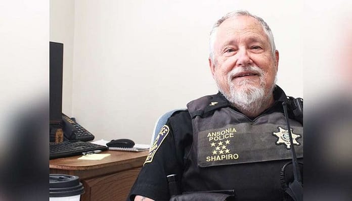 frank shapiro at desk
