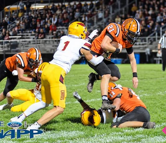 Versailles Wins Conference Squeaker Over New Bremen