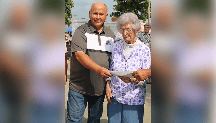oldest person at fair
