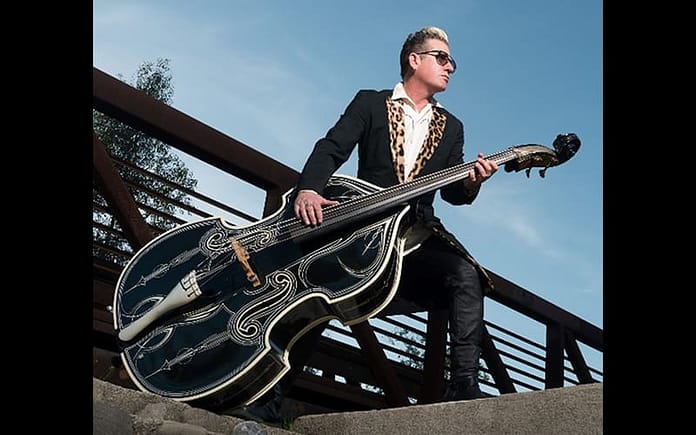 lee bass