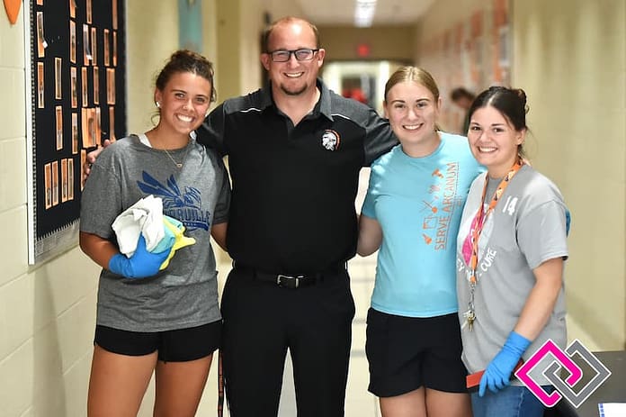 Arcanum student cleaners