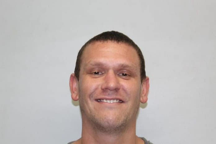 MUGSHOTS_35536827