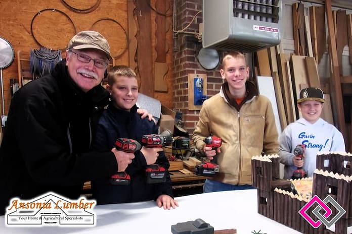 Ansonia Lumber Toy Contest (2)