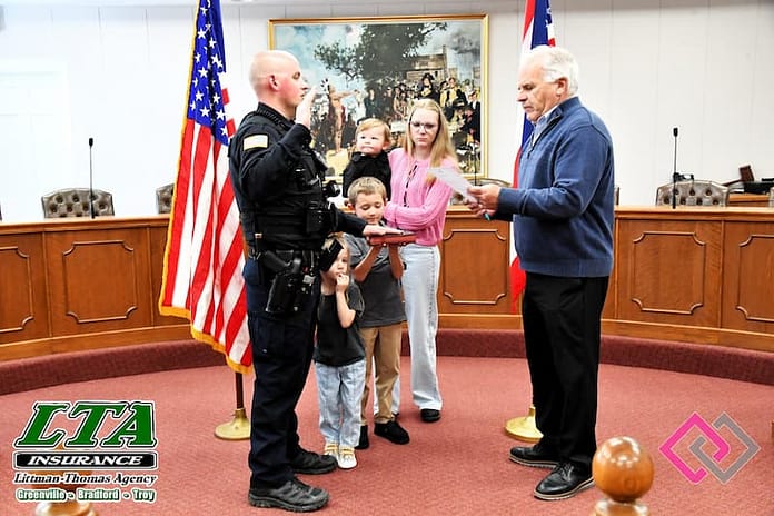 Sgt Joseph Wolf swearing in