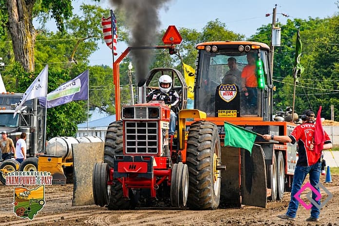 Truck & Tractor Pull (2)