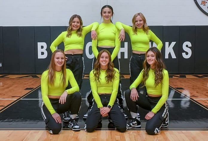 MV_Dance_Team