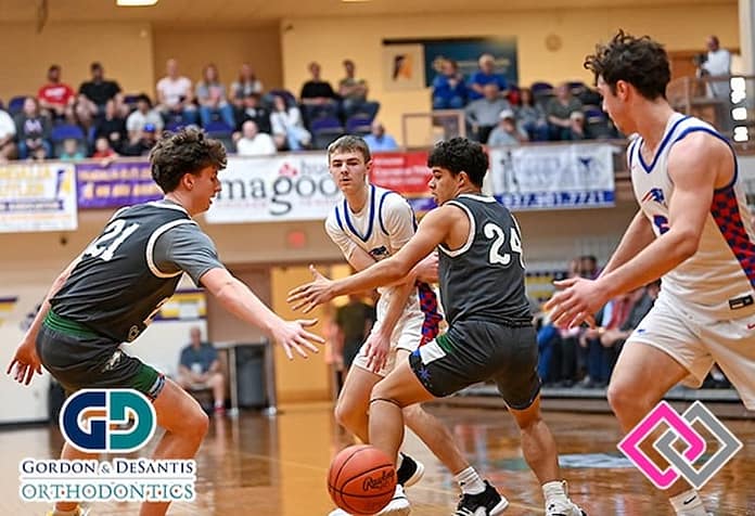 Trey Sagester bounce pass